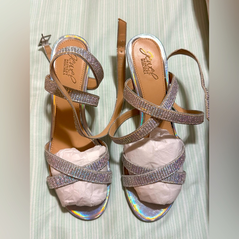 NWT Badgley Mishka Silver Sandals Strappy Shoes